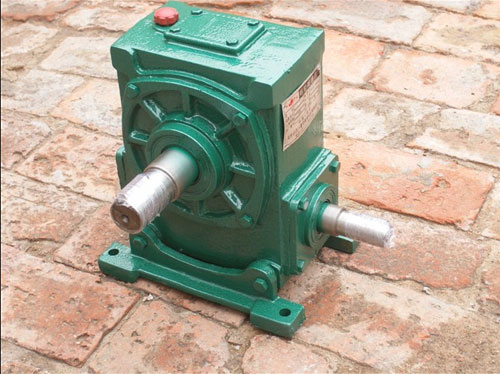 WHT圓弧齒蝸輪蝸桿減速機